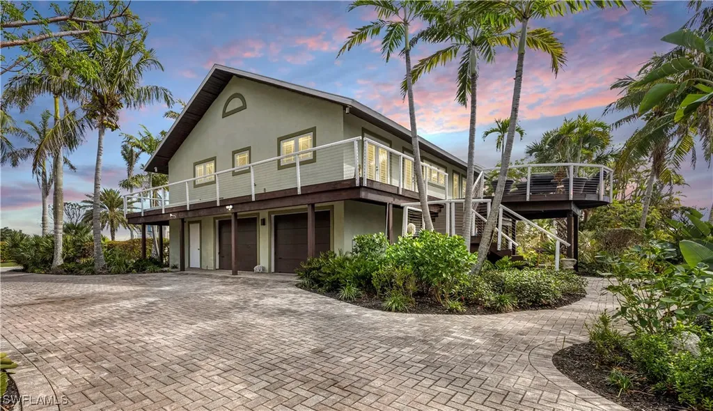 1307 Isabel Drive Sanibel FL 33957