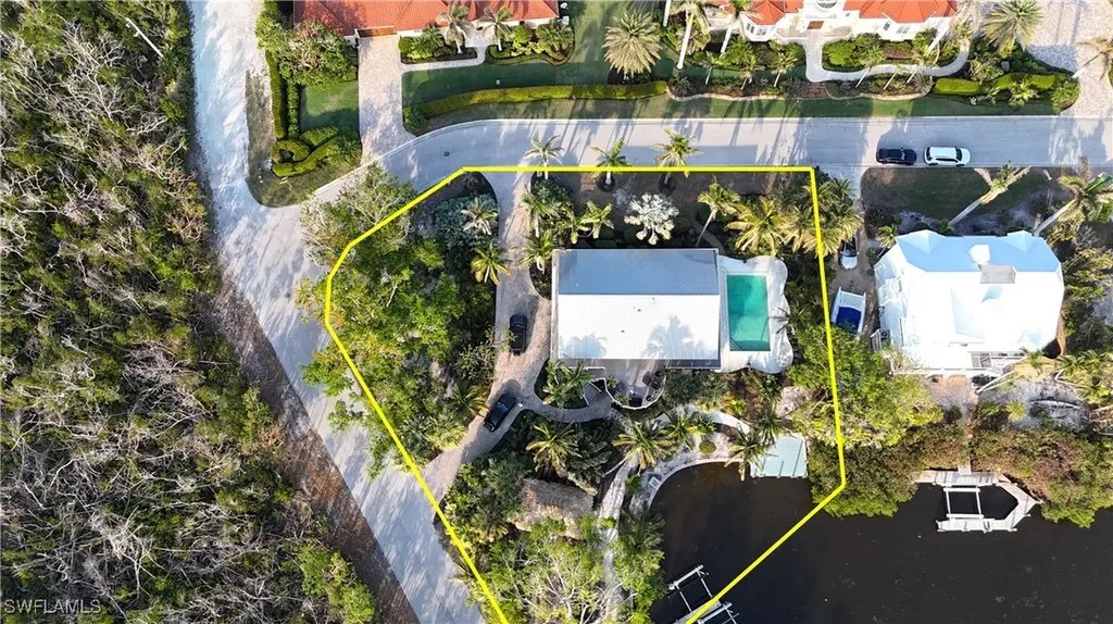 1307 Isabel Drive Sanibel FL 33957