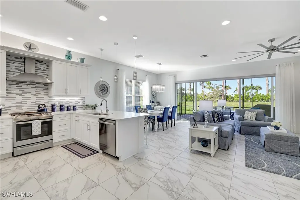 12365 Dahlia Court Naples FL 34120