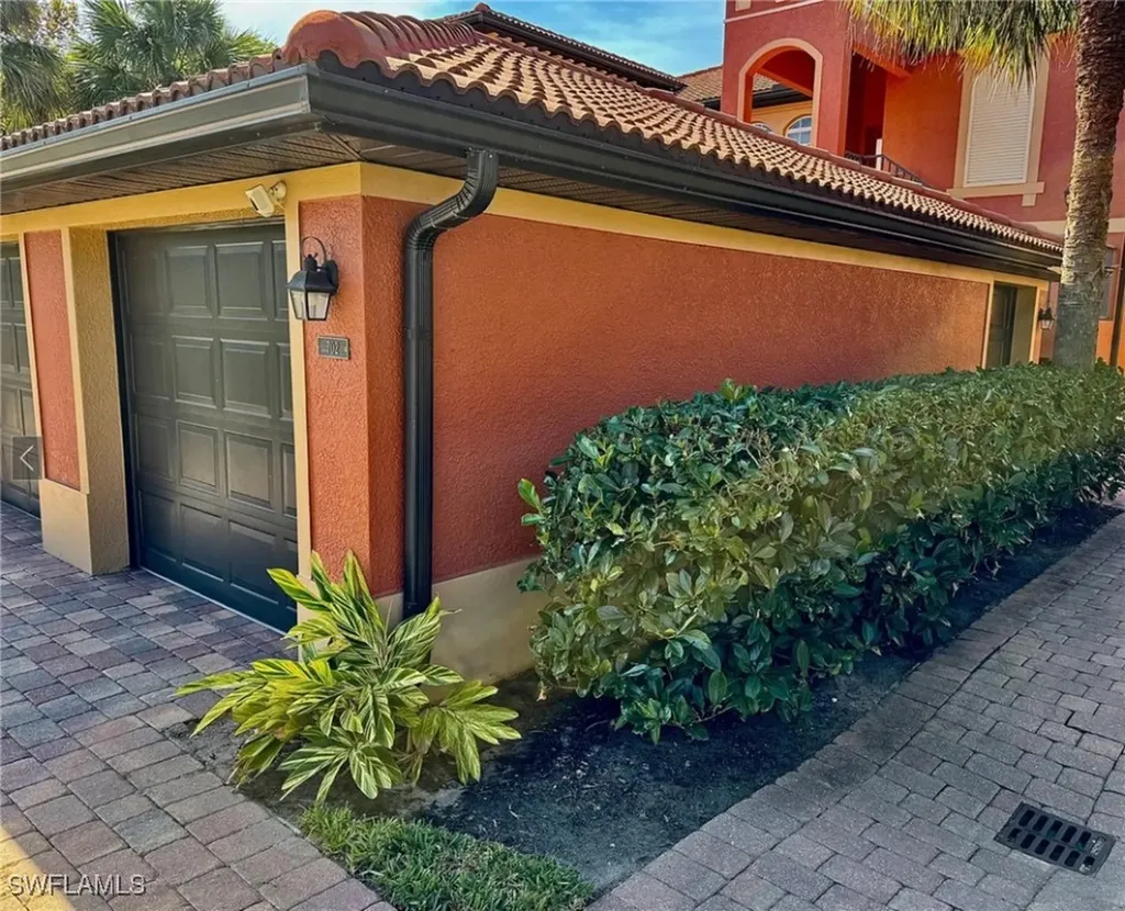 10025 Heather Lane Naples FL 34119