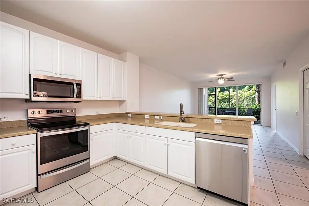 10025 Heather Lane Naples FL 34119