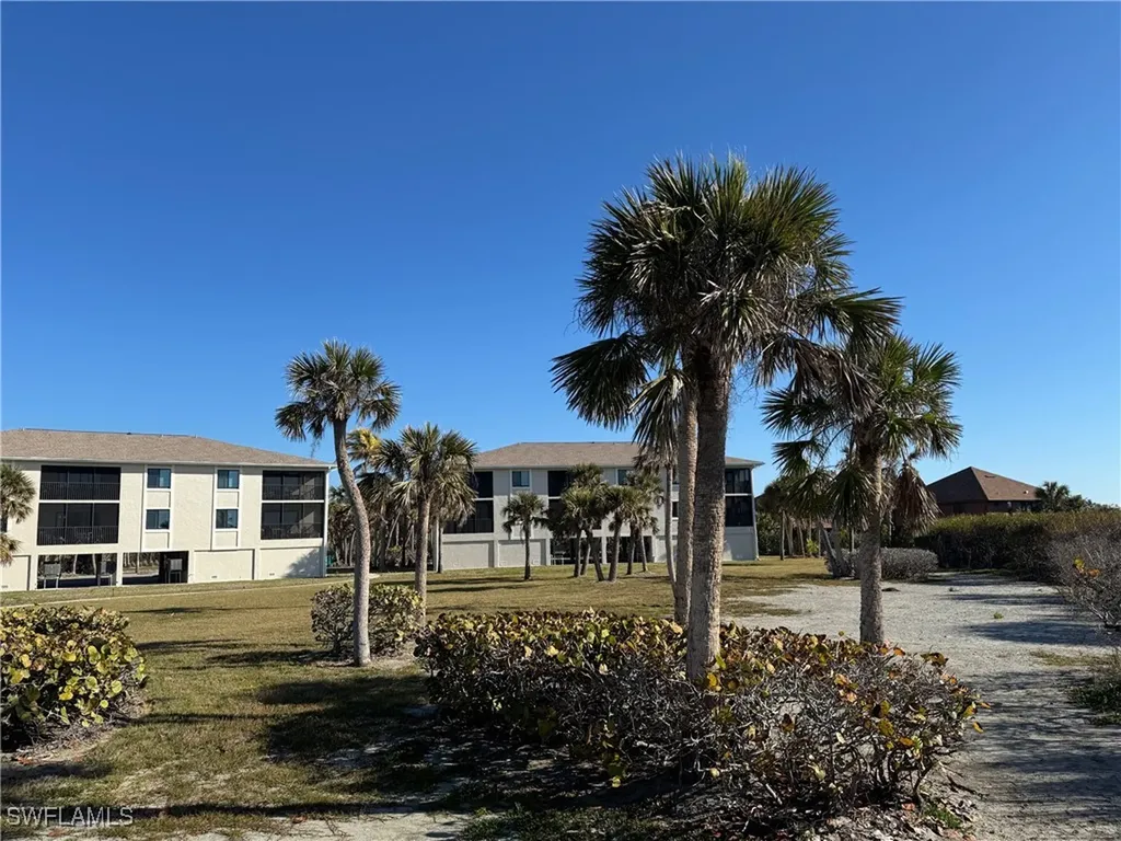 Sanibel FL, 1919 Olde Middle Gulf Drive, Unit 103