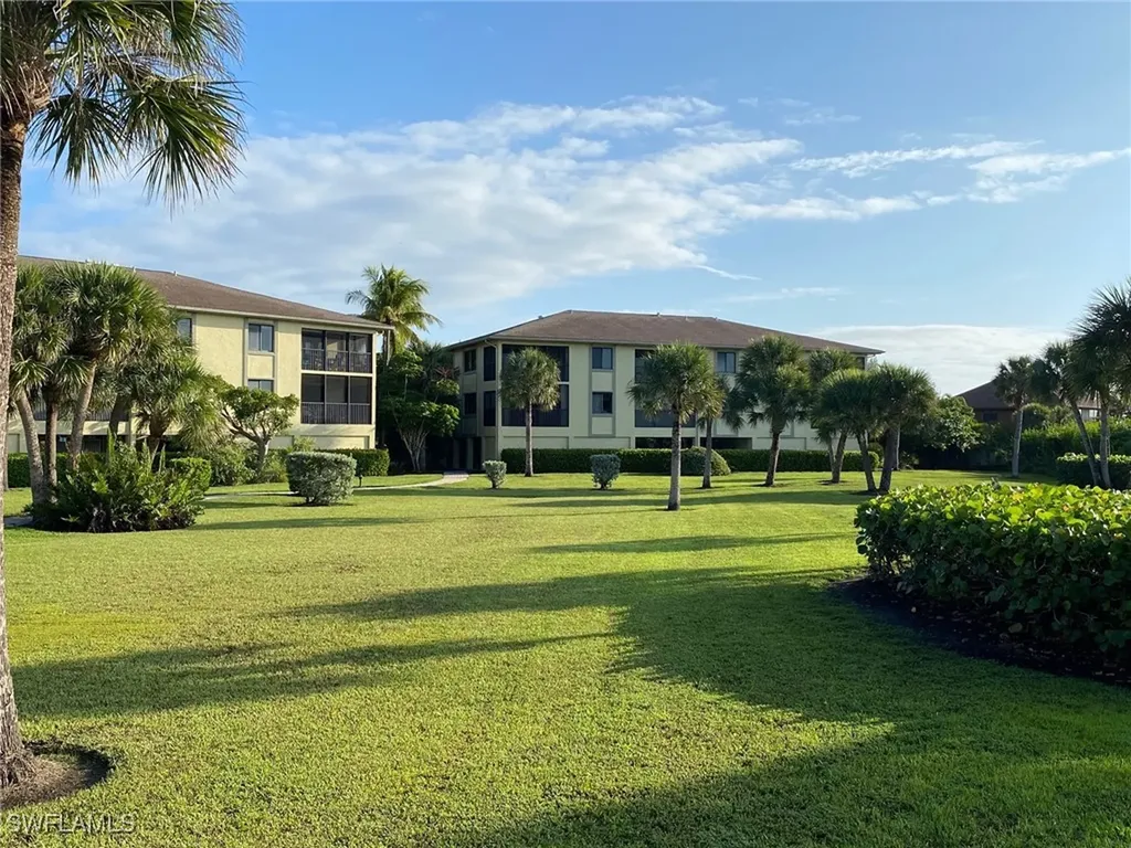 1919 Olde Middle Gulf Drive Sanibel FL 33957