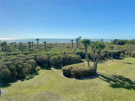 1919 Olde Middle Gulf Drive Sanibel FL 33957