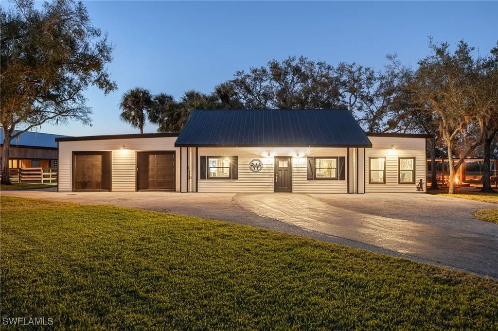 12251 Old Rodeo Drive Alva FL 33920