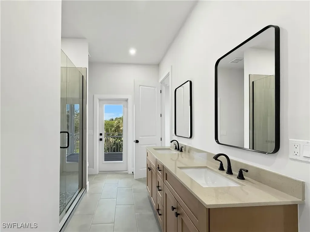 1129 Seagrape Lane Sanibel FL 33957