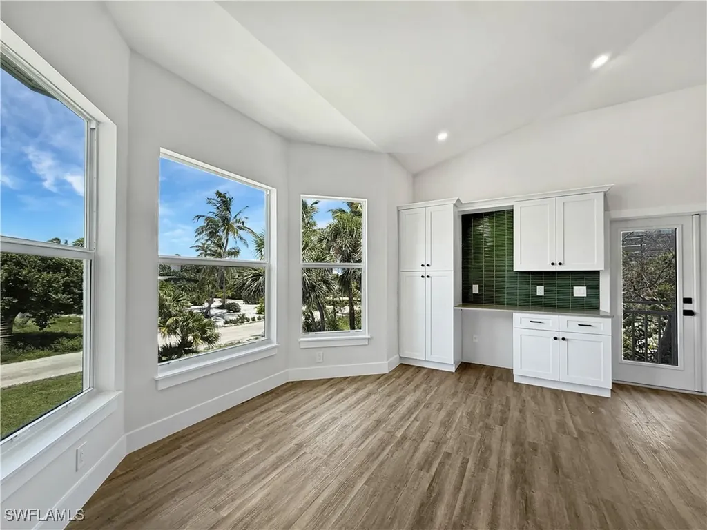 1129 Seagrape Lane Sanibel FL 33957