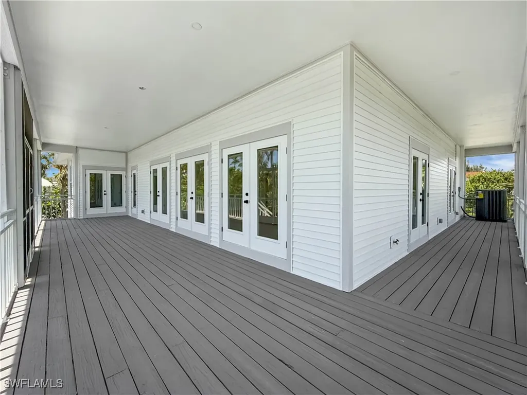 1129 Seagrape Lane Sanibel FL 33957