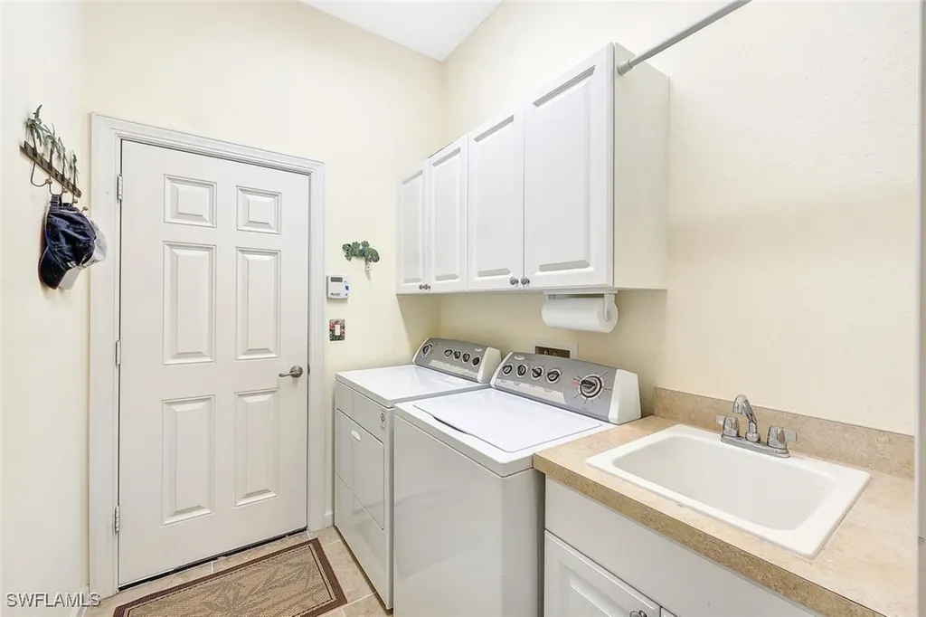 10376 Flat Stone Loop Bonita Springs FL 34135