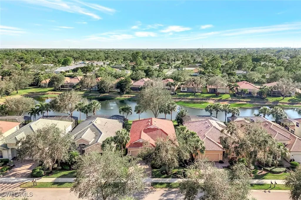 10376 Flat Stone Loop Bonita Springs FL 34135