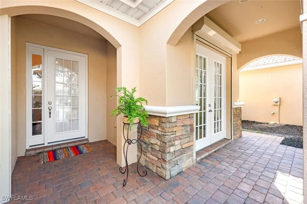 10376 Flat Stone Loop Bonita Springs FL 34135