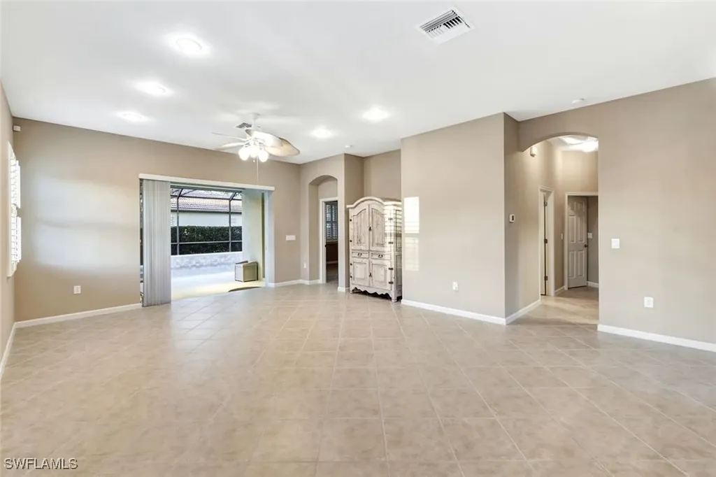 10300 Flat Stone Loop Bonita Springs FL 34135
