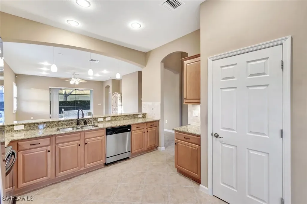 10300 Flat Stone Loop Bonita Springs FL 34135