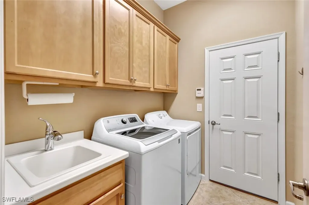 10300 Flat Stone Loop Bonita Springs FL 34135