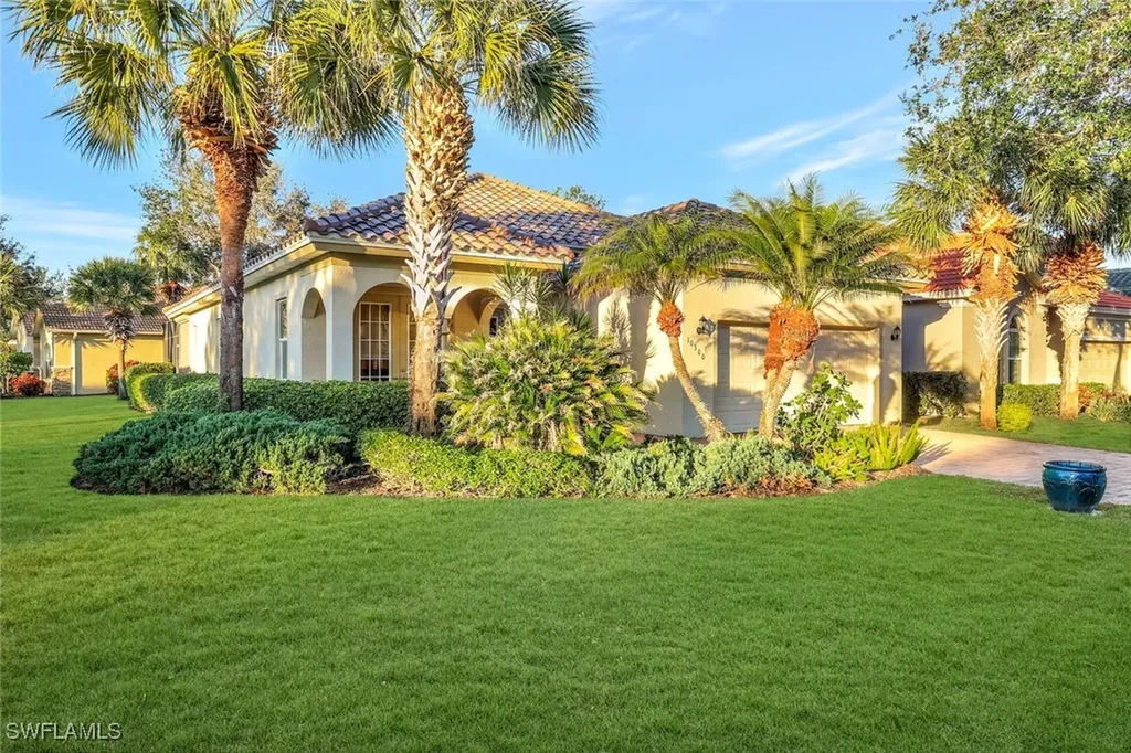10300 Flat Stone Loop Bonita Springs FL 34135