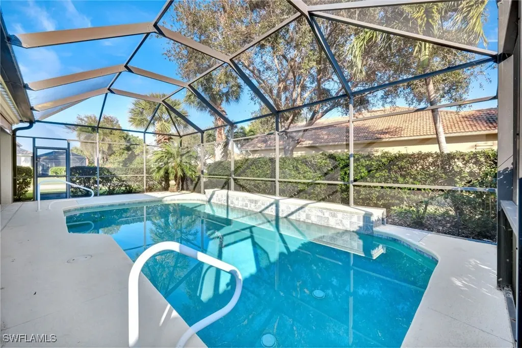 10300 Flat Stone Loop Bonita Springs FL 34135