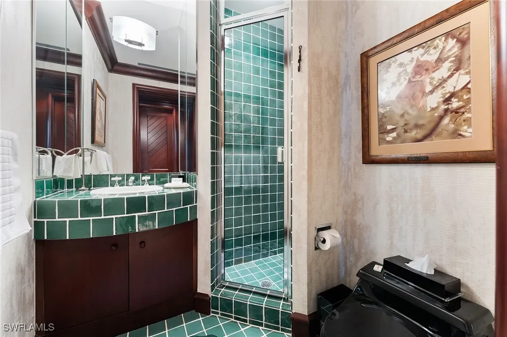 15 Casa Mar Lane Naples FL 34103