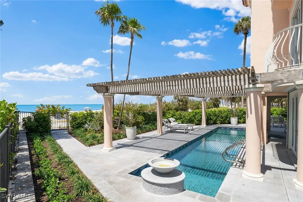 15 Casa Mar Lane Naples FL 34103