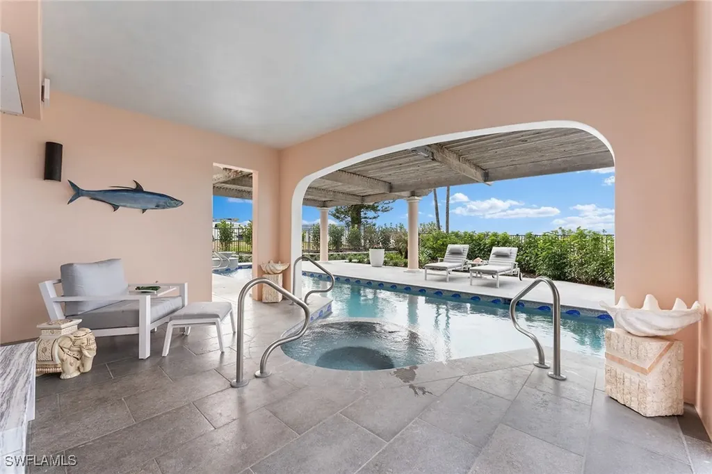 15 Casa Mar Lane Naples FL 34103