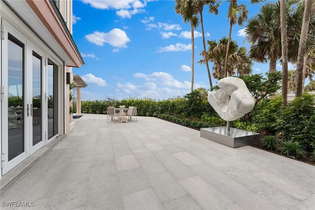 15 Casa Mar Lane Naples FL 34103