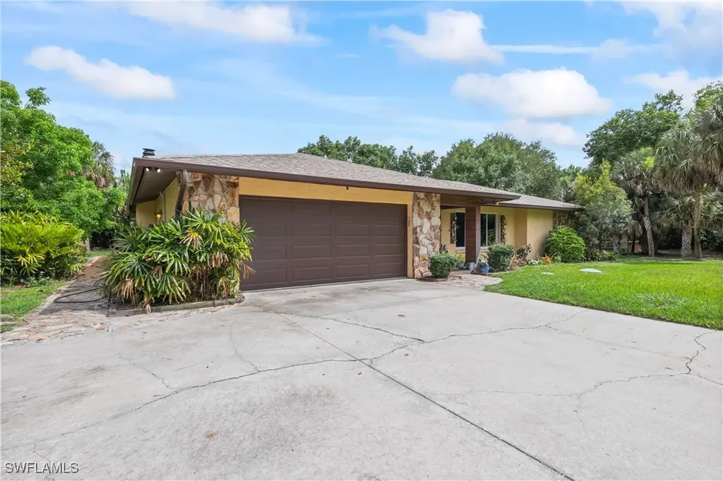 5041 Obannon Road Fort Myers FL 33905