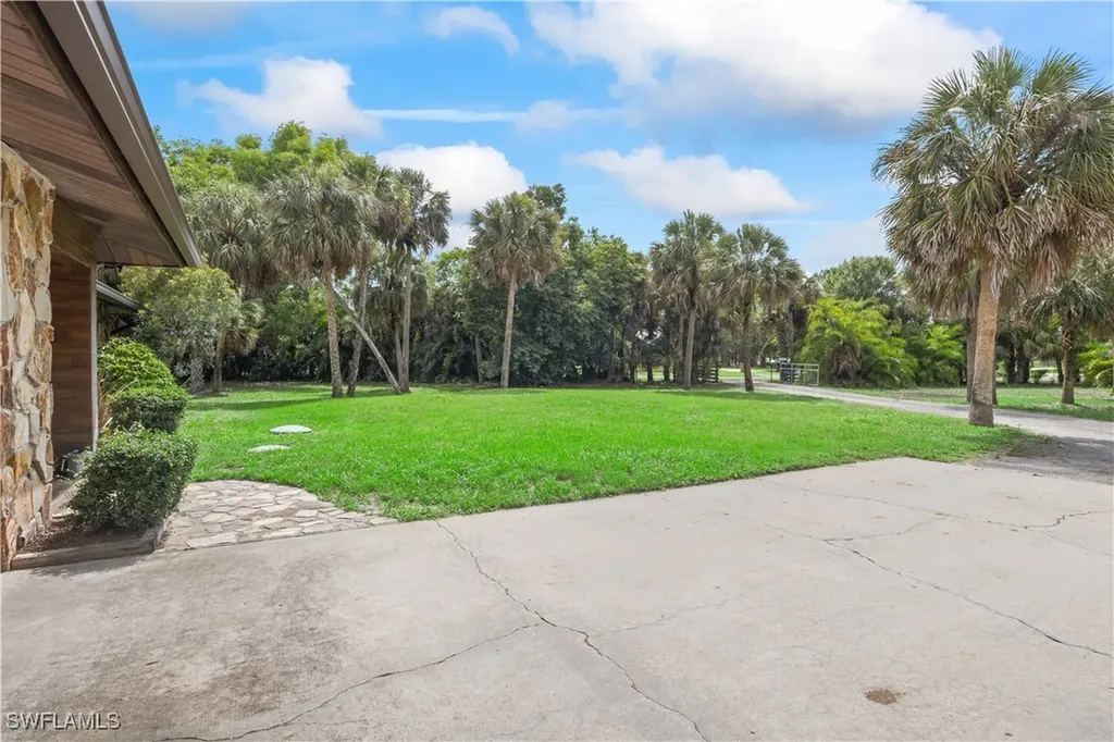 5041 Obannon Road Fort Myers FL 33905