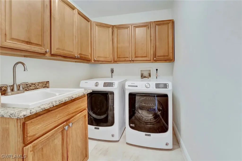 917 SW 54th Lane Cape Coral FL 33914