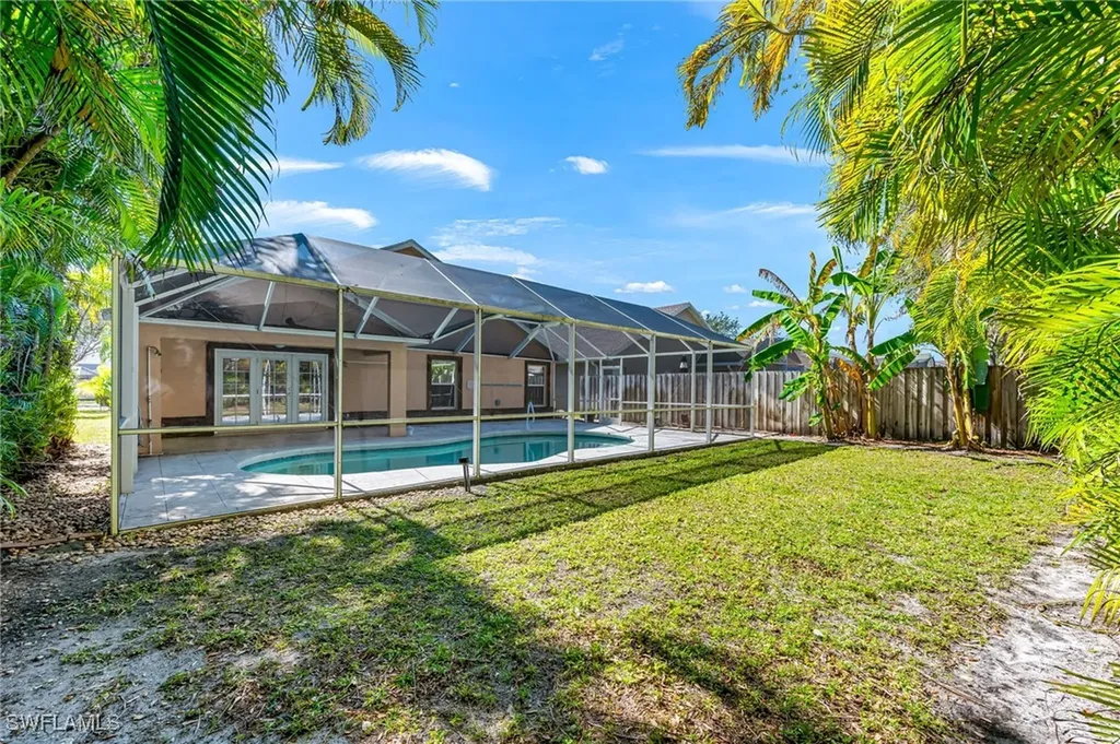 15028 Savannah Drive Naples FL 34119