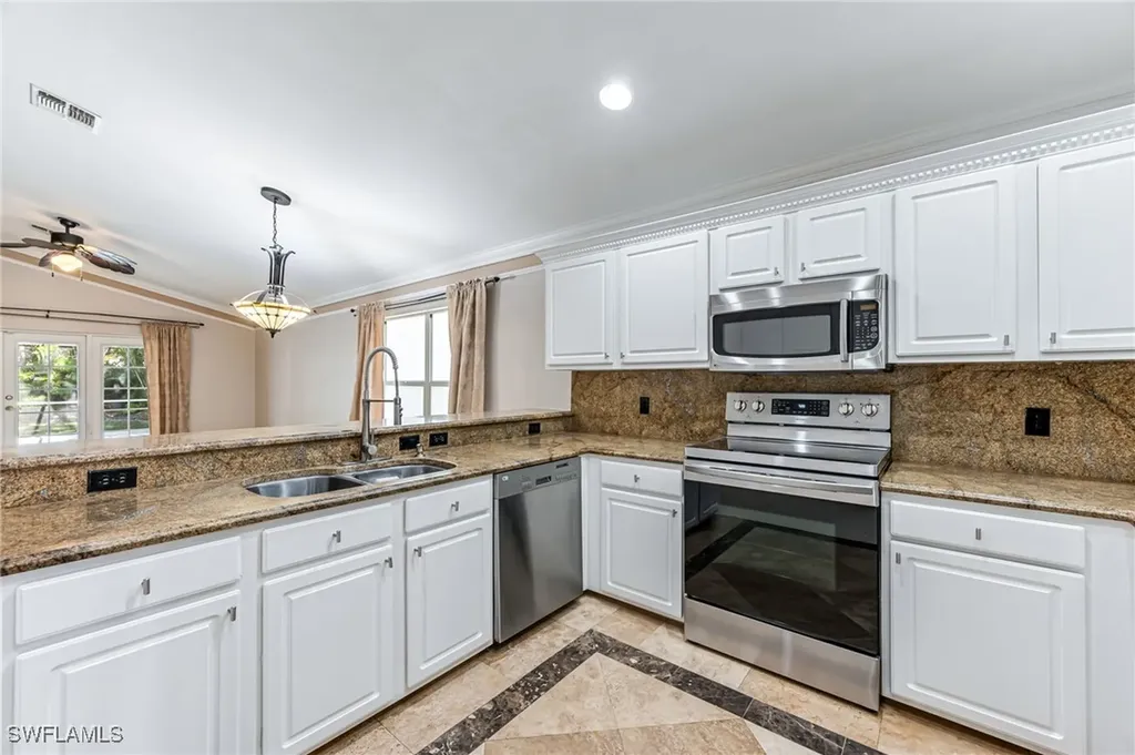 15028 Savannah Drive Naples FL 34119