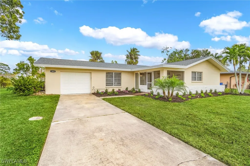 1015 El Mar Avenue Fort Myers FL 33919