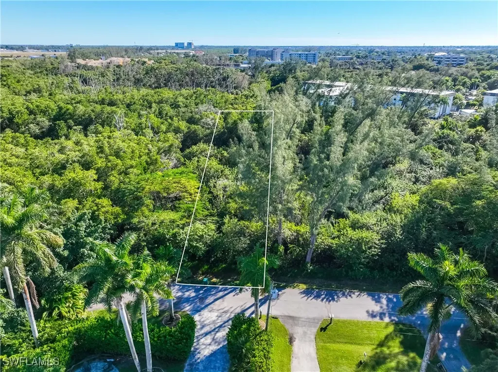1552 Bembury Drive Naples FL 34102