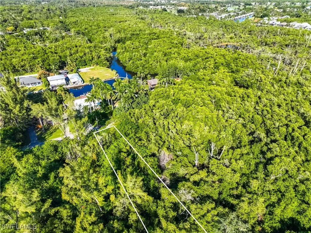 1552 Bembury Drive Naples FL 34102