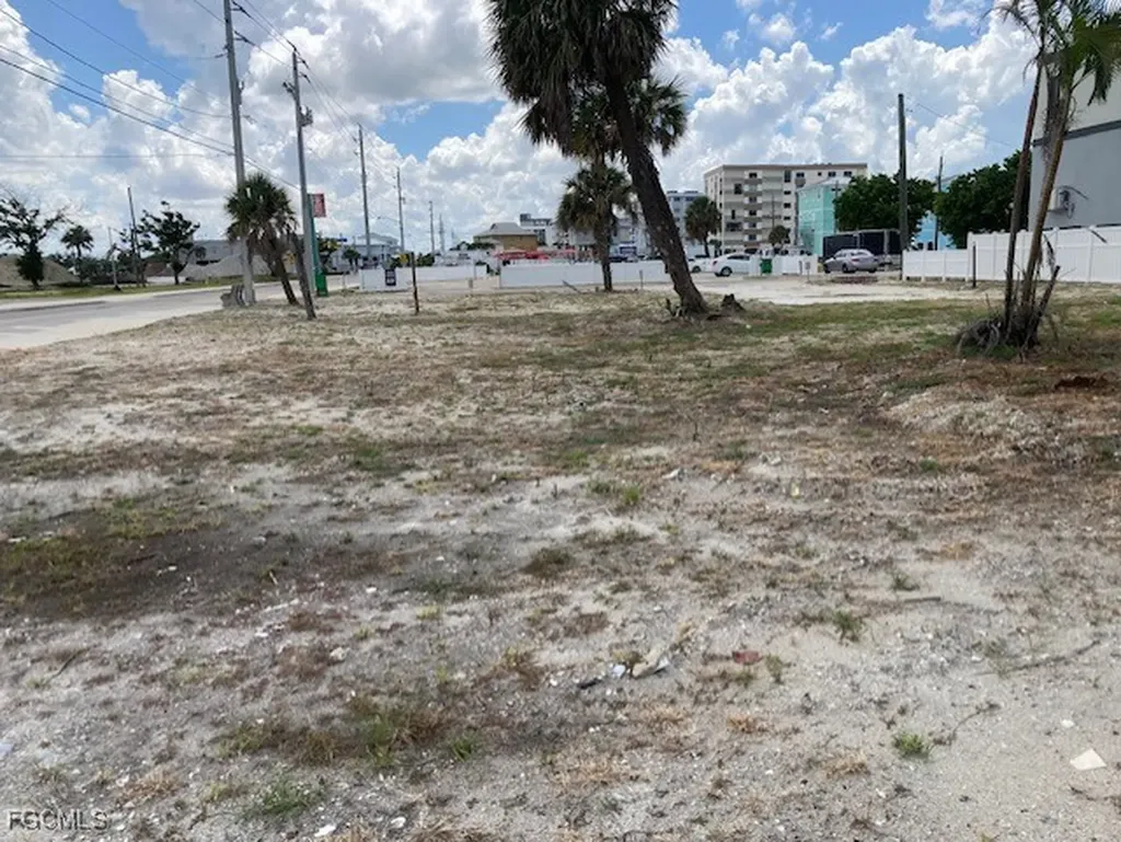 81 Mango Street Fort Myers Beach FL 33931