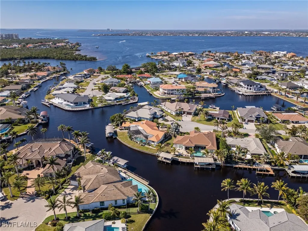 1050 Clarellen Drive Fort Myers FL 33919