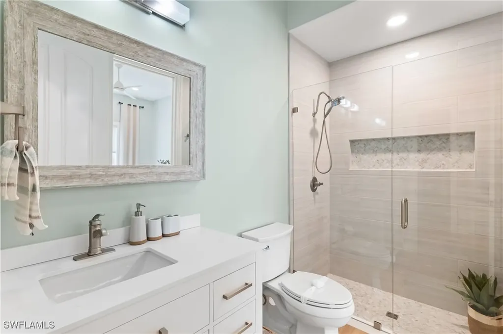 5953 Hammock Isle Circle Naples FL 34119