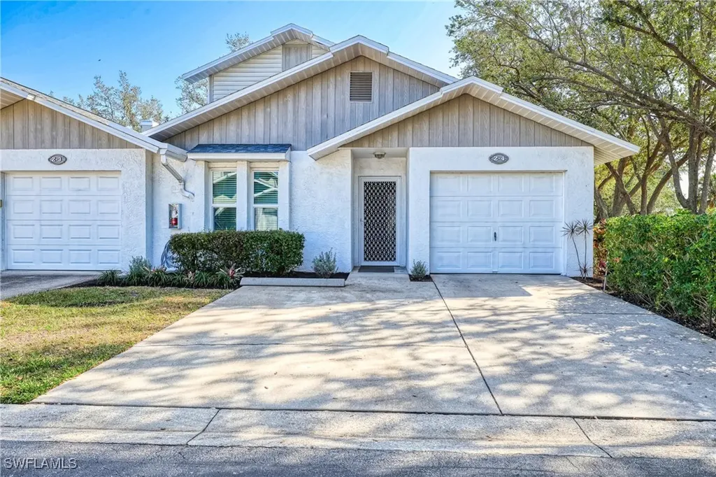 Fort Myers FL, 13750 Downing Lane, Unit 4