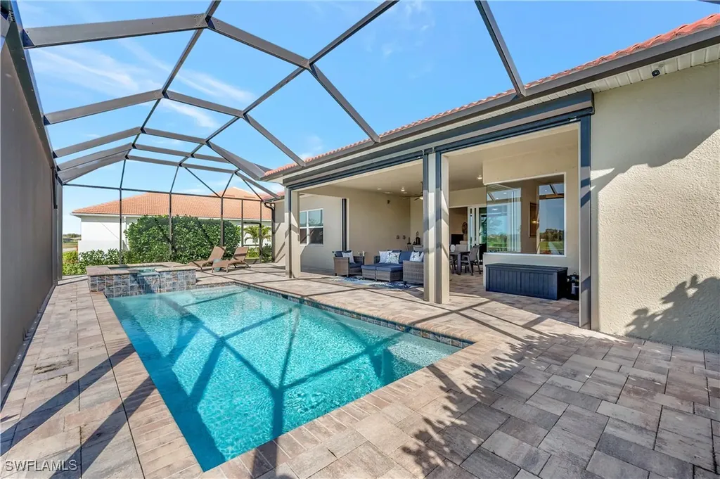 18724 Ensenada Drive Naples FL 34114