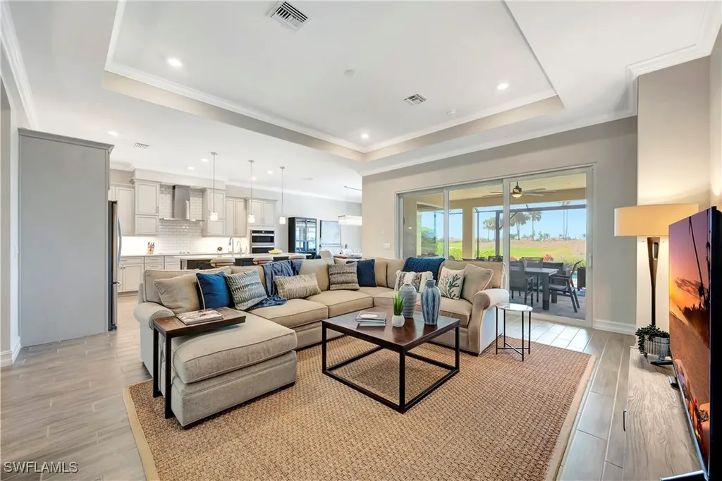 18724 Ensenada Drive Naples FL 34114