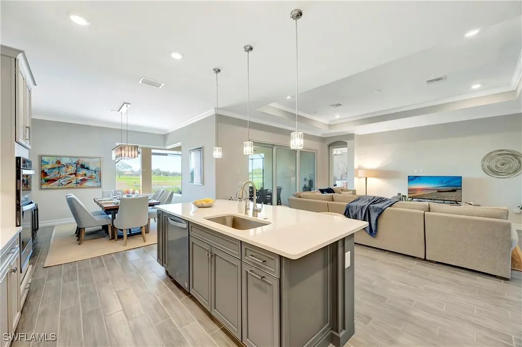 18724 Ensenada Drive Naples FL 34114