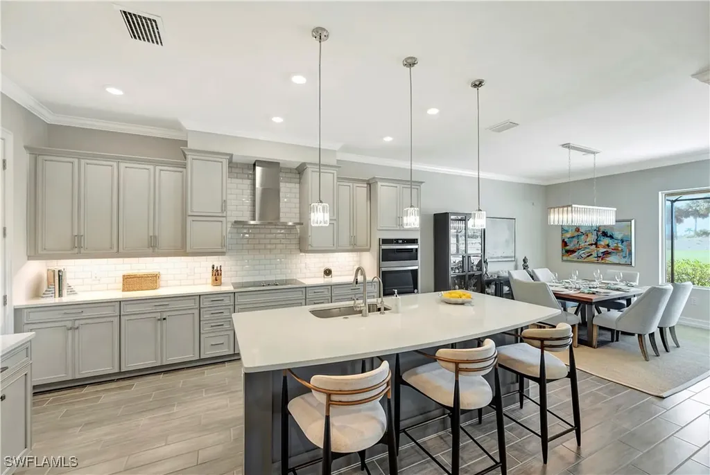 18724 Ensenada Drive Naples FL 34114