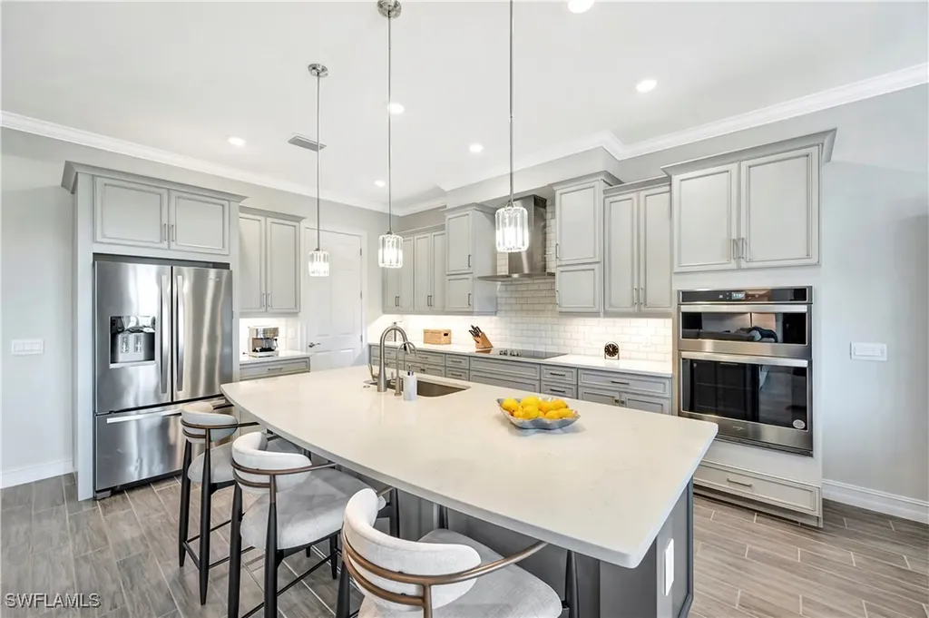 18724 Ensenada Drive Naples FL 34114