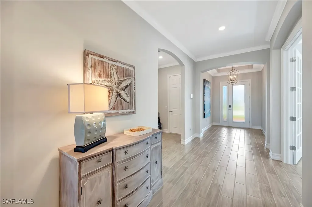 18724 Ensenada Drive Naples FL 34114