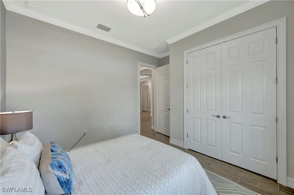 18724 Ensenada Drive Naples FL 34114