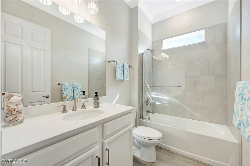 18724 Ensenada Drive Naples FL 34114