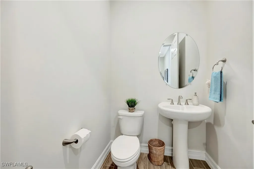 18724 Ensenada Drive Naples FL 34114