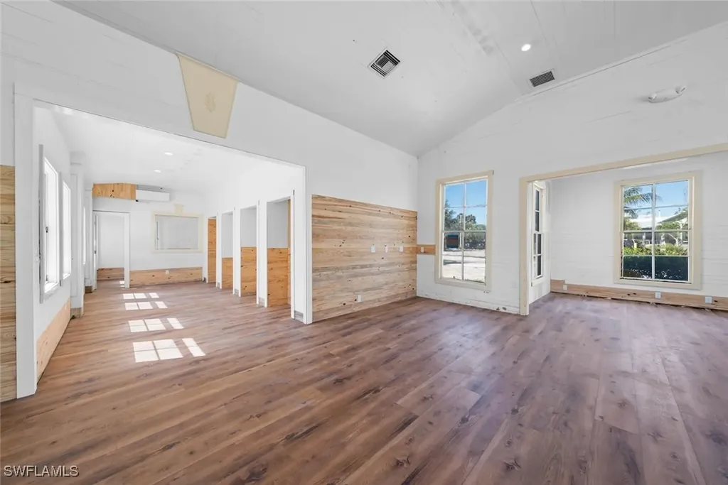 520 Tarpon Bay Road Sanibel FL 33957