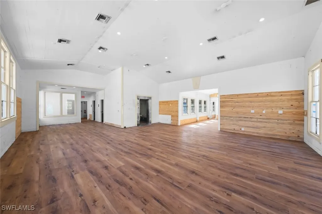 520 Tarpon Bay Road Sanibel FL 33957