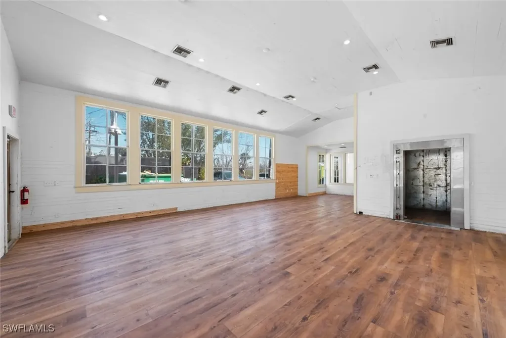 520 Tarpon Bay Road Sanibel FL 33957