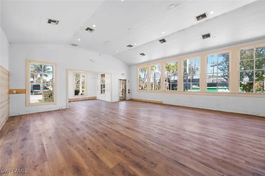 520 Tarpon Bay Road Sanibel FL 33957