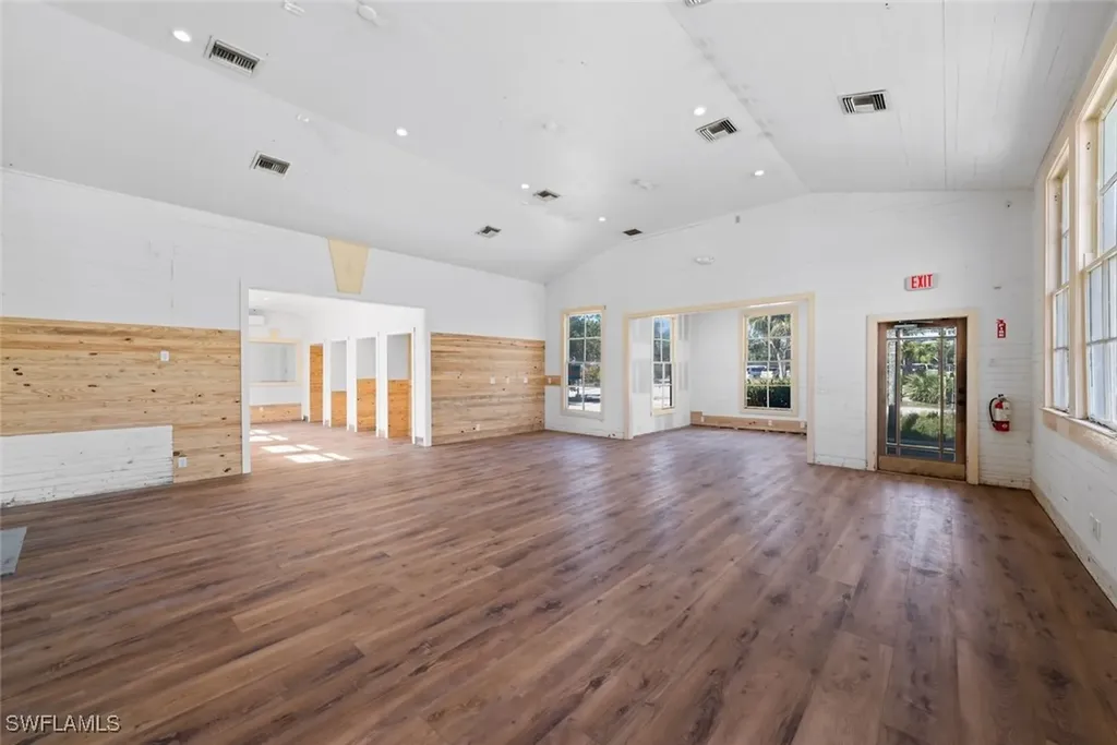 520 Tarpon Bay Road Sanibel FL 33957